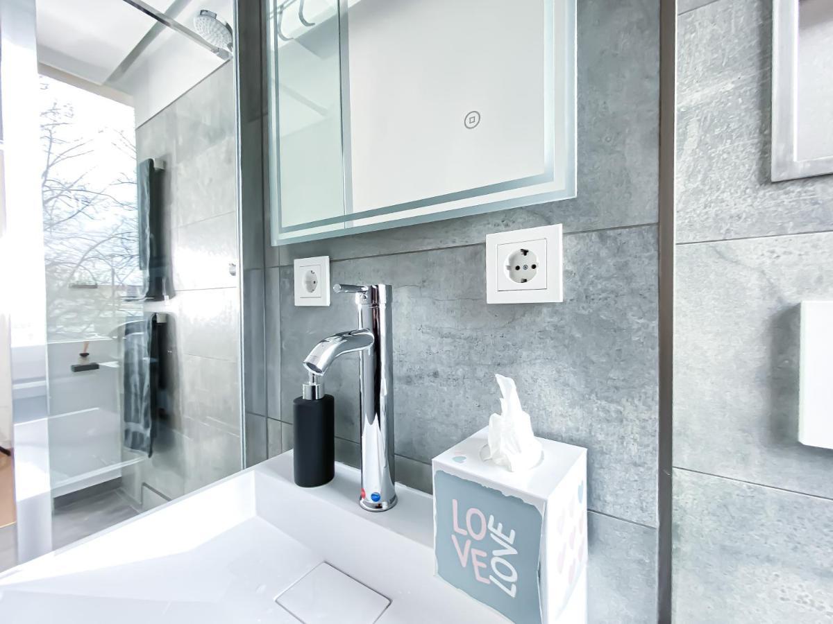 Modernes, Mediales Apartment, Naehe Der Neuen Leipziger Messe, Bis Vier Personen Екстериор снимка